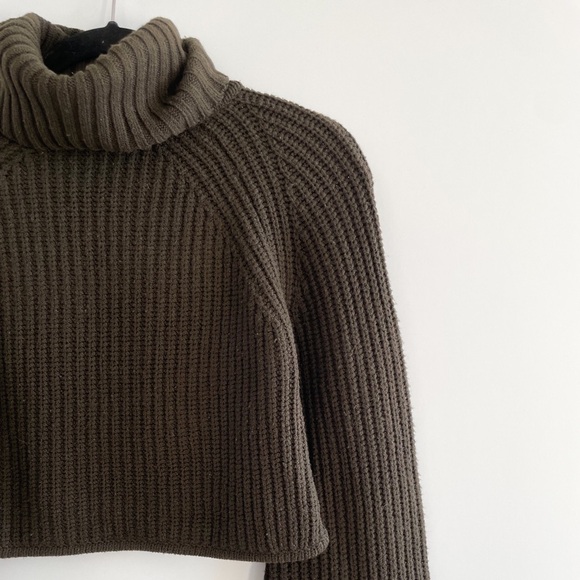 A.L.C. Ribbed Crop Wool Sweater - Picture 2 of 12
